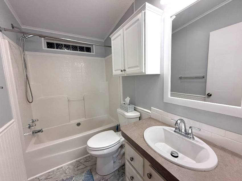 30 Imperial Ave a Ellenton, FL Mobile or Manufactured Home for Sale